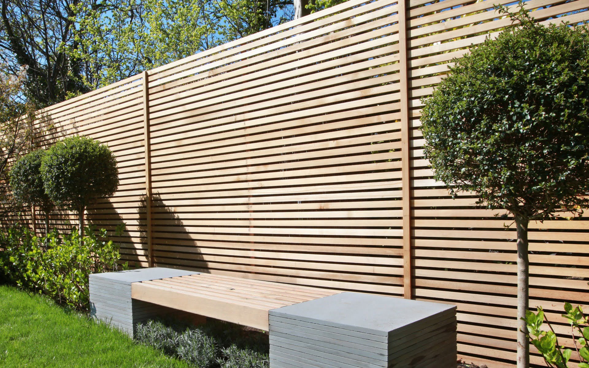Portfolio Contemporary Front Garden Bespoke Seating Cedar Slatted Fencing