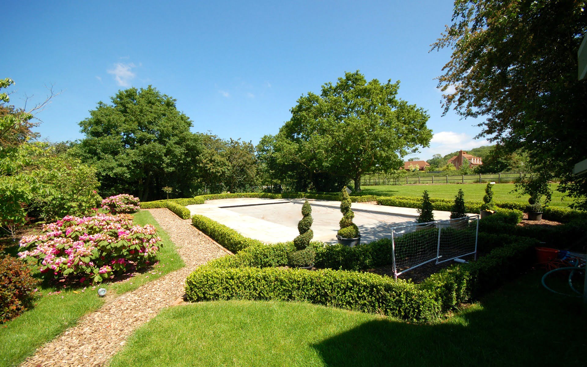 Traditional Country Estate Pool Area Traditional Planting