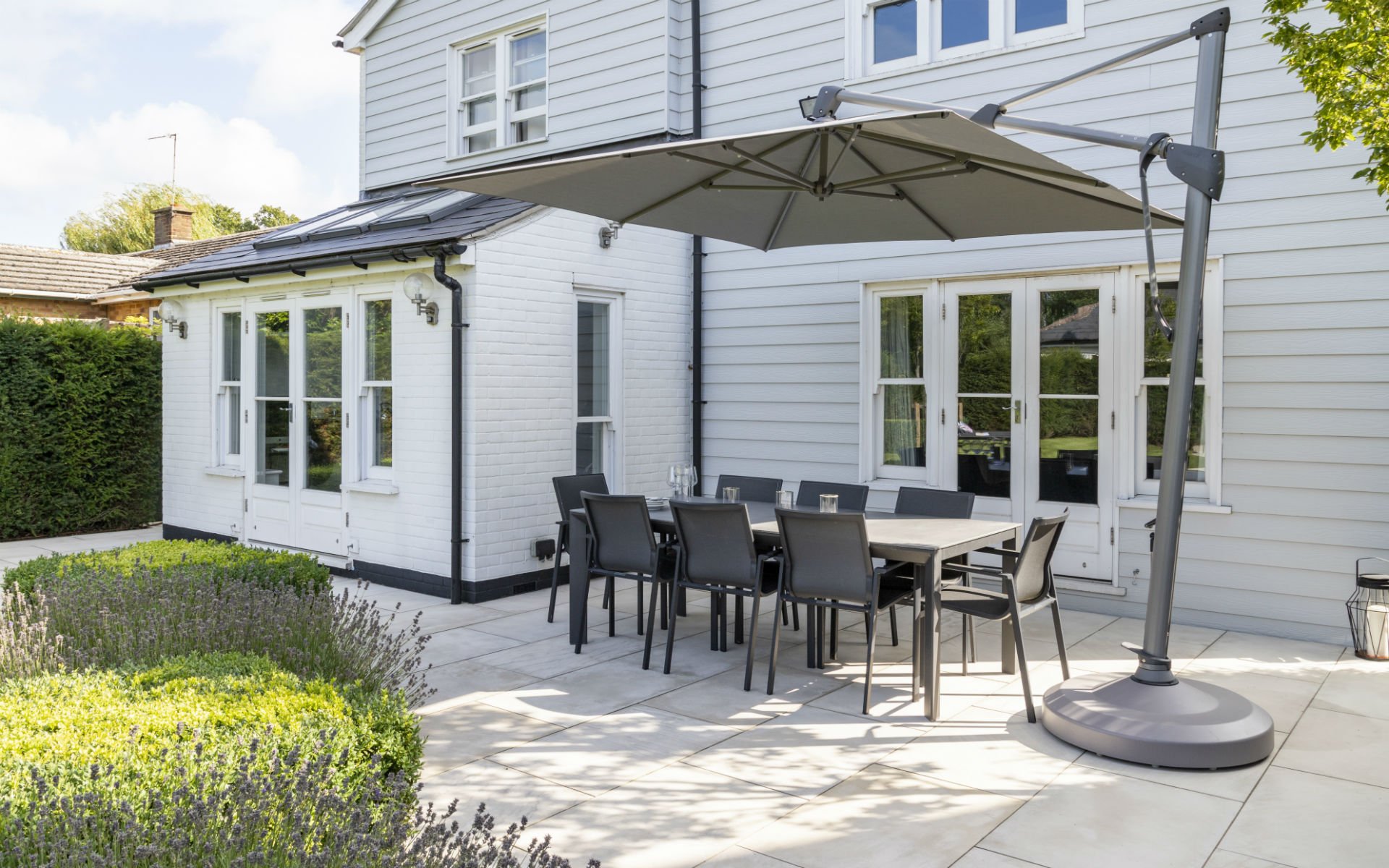 Contemporary Outdoor Kitchen Garden Design Essex