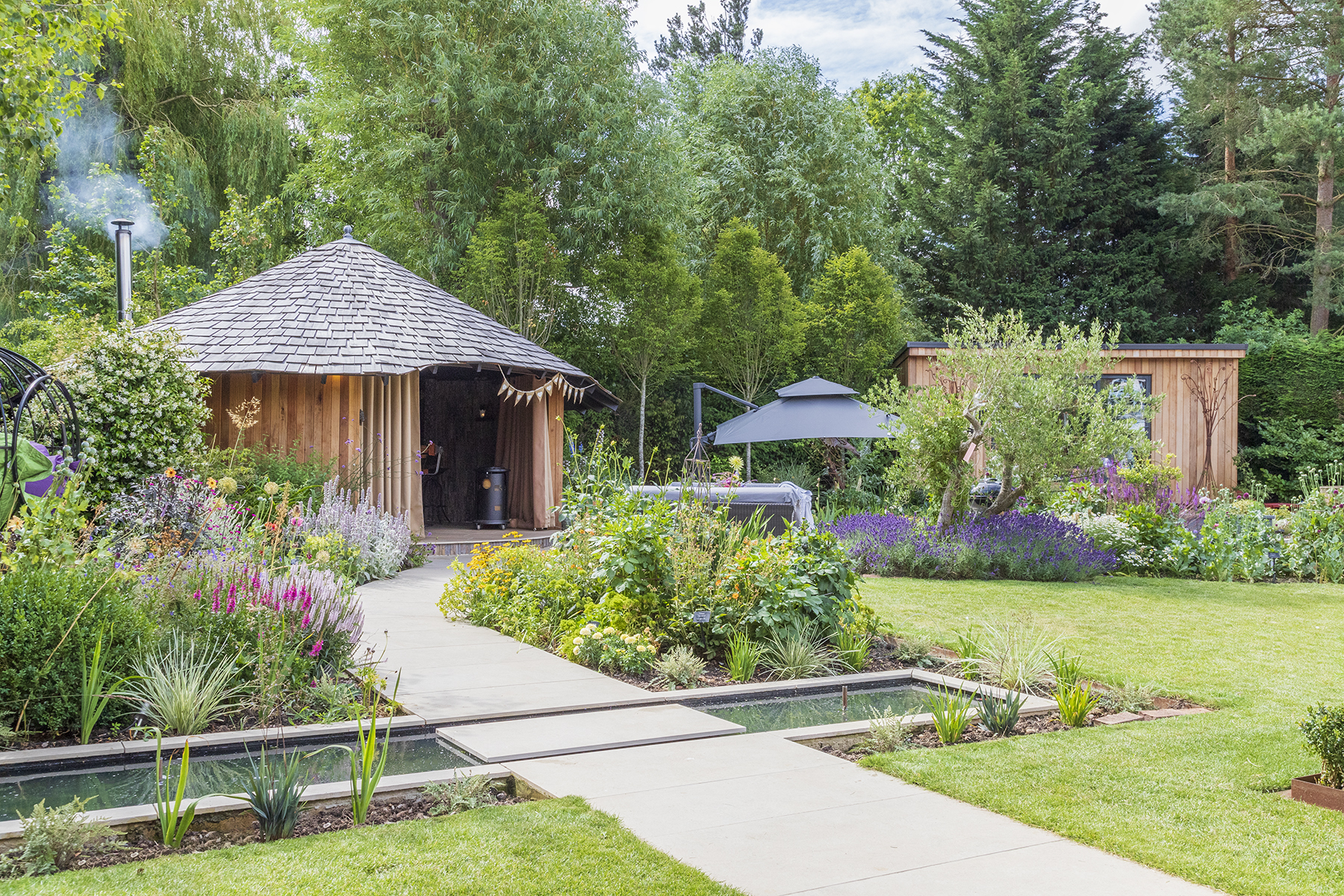 Featured Image Contemporary Outdoor Living Wickham Bishops. Design and Build Cube 1994 Ltd. Bespoke Water Feature Rill, Outdoor Living