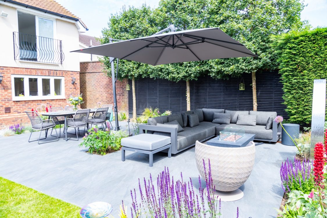 Contemporary Garden with Country Views, West Hanningfield Essex Dining and Lounge Areas