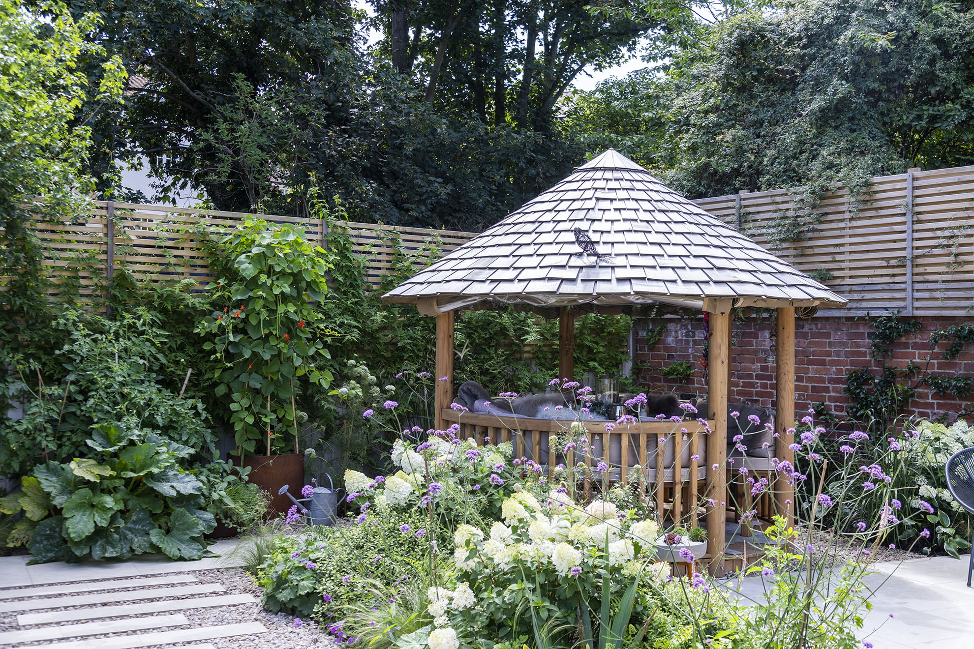 Chic Entertaining Garden Fullbridge Quay Julian Christian Hayward Garden Building