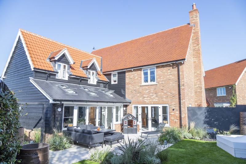 Contemporary Wrap-around Garden, Brentwood Essex